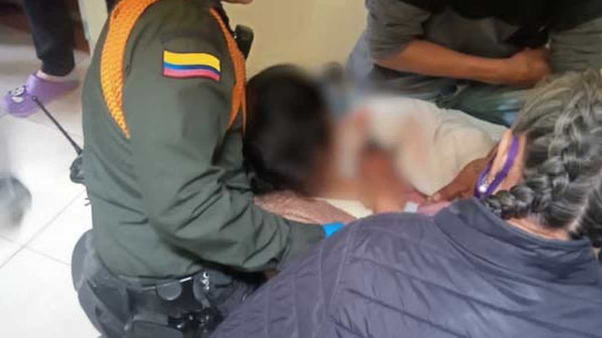 Policía salvó la vida de madre y bebé recién nacido en Bogotá