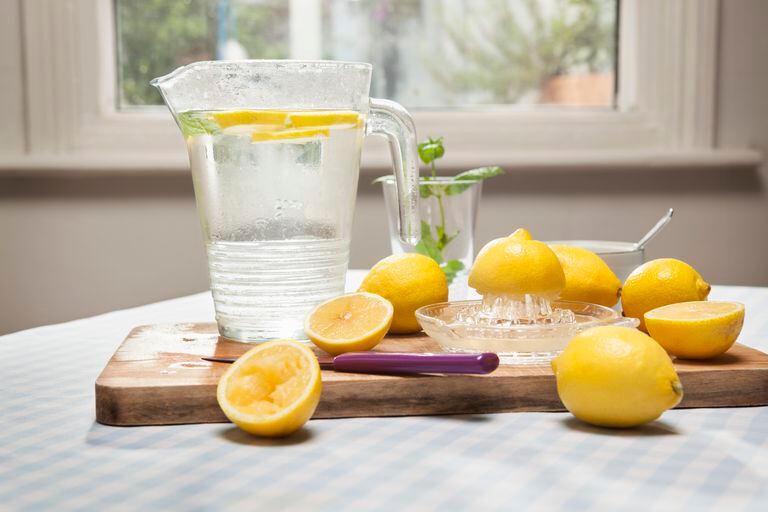 Agua de limón