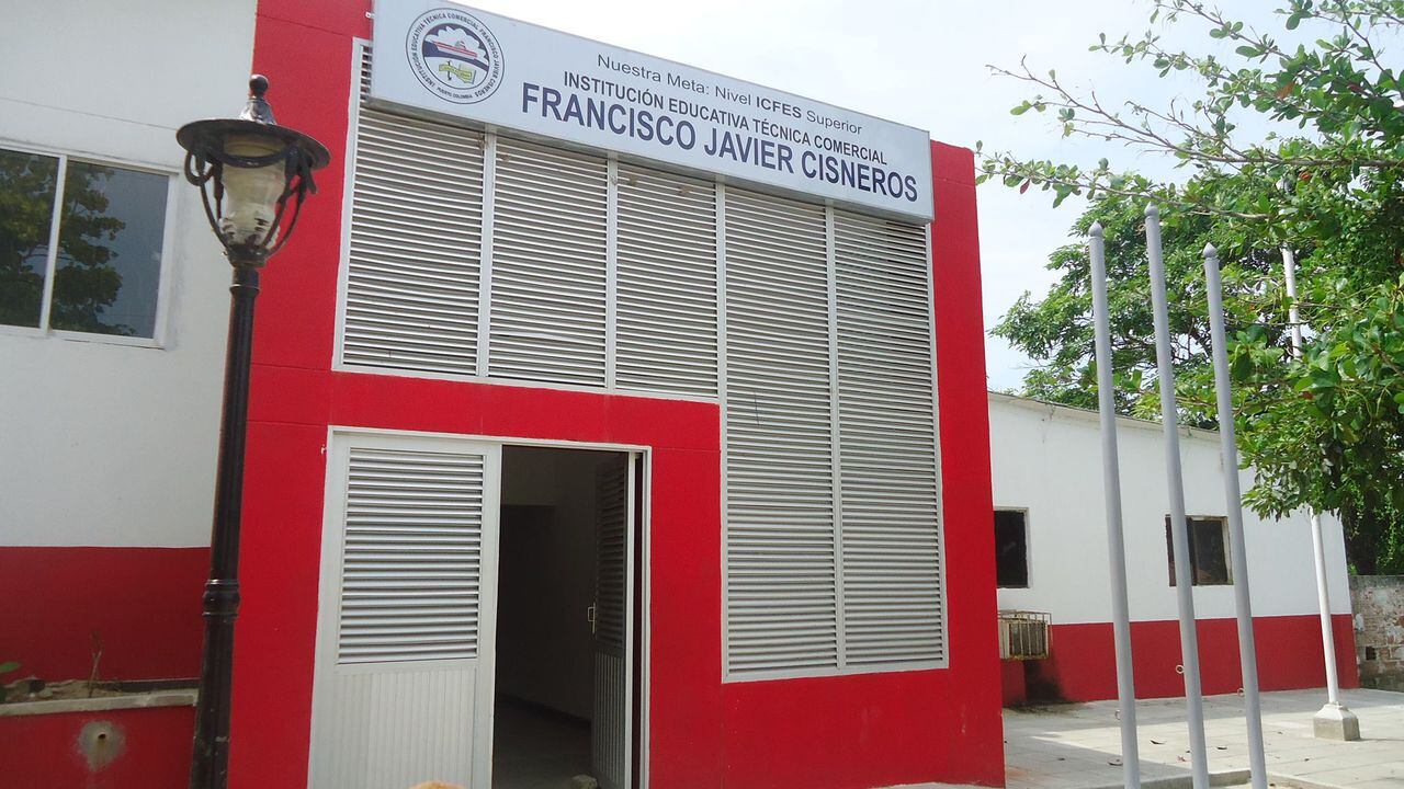 Institución Educativa Técnica Comercial Francisco Javier Cisneros