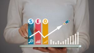 Optimización de motor de búsqueda SEO, concepto para promover el tráfico de clasificación en el sitio web, optimizar su sitio web para clasificar en motores de búsqueda o SEO.