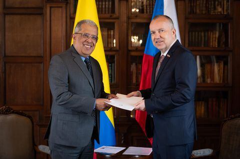 Viceministro de Relaciones recibió copia de cartas credenciales del nuevo embajador de República Checa en Colombia,  Vladimír Eisenbruk