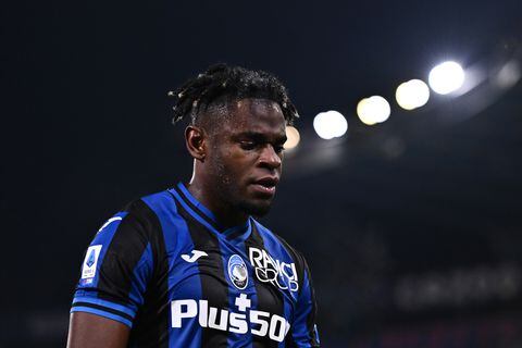 BOLOGNA, ITALY - JANUARY 09: Duvan Zapata of Atalanta BC looks on during the Serie A match between Bologna FC and Atalanta BC at Stadio Renato Dall'Ara on January 09, 2023 in Bologna, Italy. (Photo by Alessandro Sabattini/Getty Images)