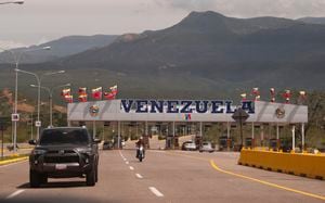 Puente Atanasio Girardot frontera entre  Venezuela y Colombia