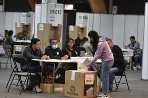 Corferias, Votaciones, mesas de votación
