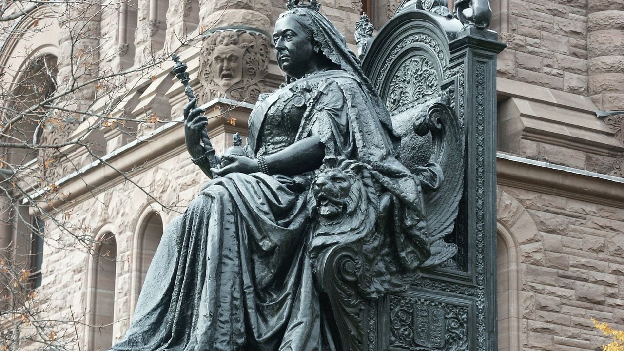 Estatua de la reina Victoria, Canadá
