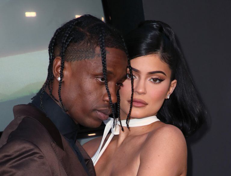 SANTA MONICA, CALIFORNIA - AUGUST 27: (L-R) Travis Scott and Kylie Jenner attend the premiere of Netflix's "Travis Scott: Look Mom I Can Fly" at Barker Hangar on August 27, 2019 in Santa Monica, California. (Photo by David Livingston/WireImage)