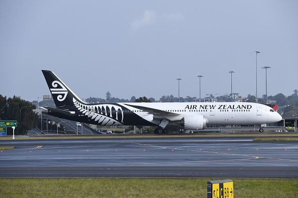 La pareja viajó con la aerolínea Air New Zealand.
