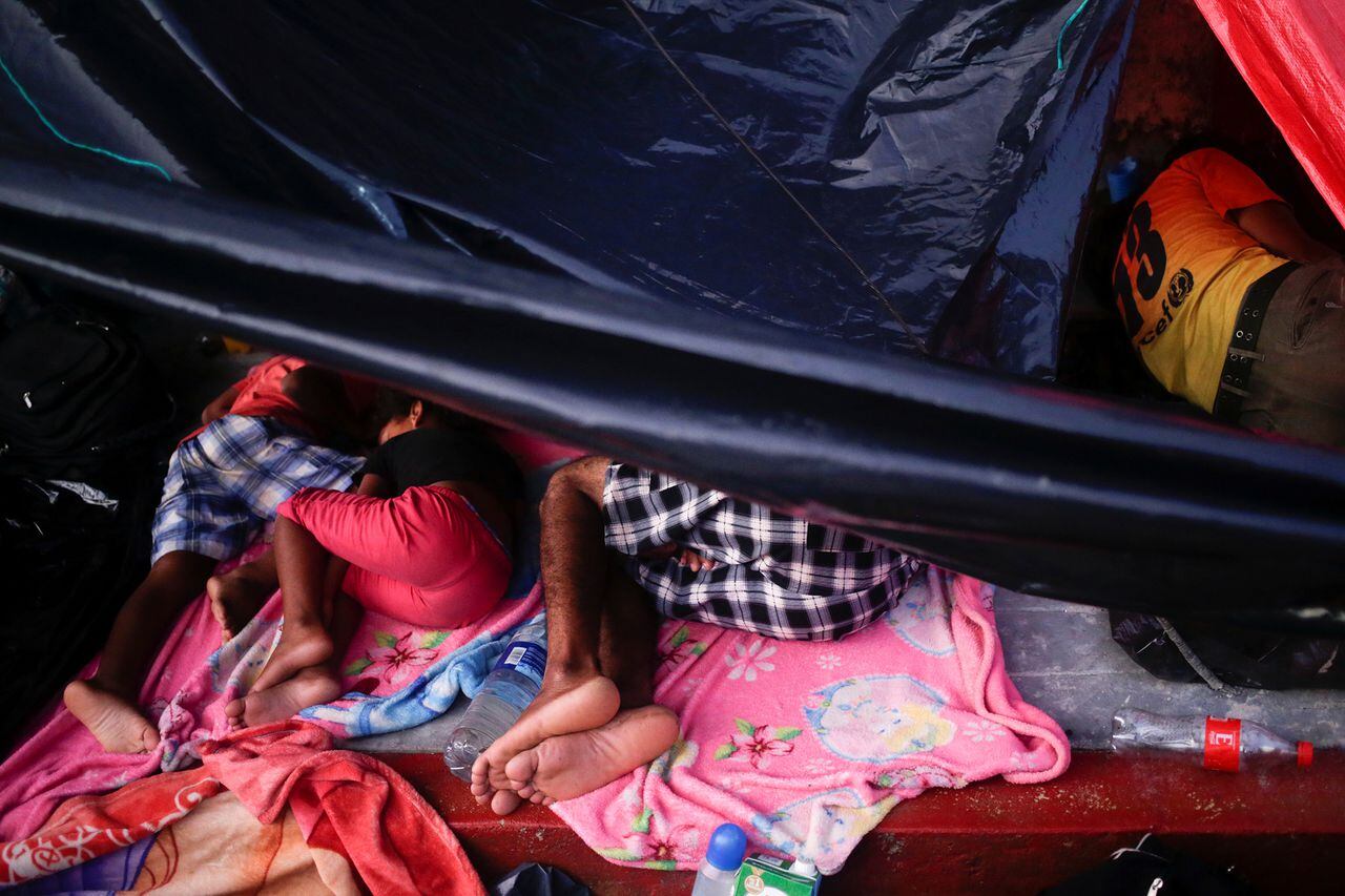 En Imágenes: Caravana de migrantes avanza hacia Ciudad de México