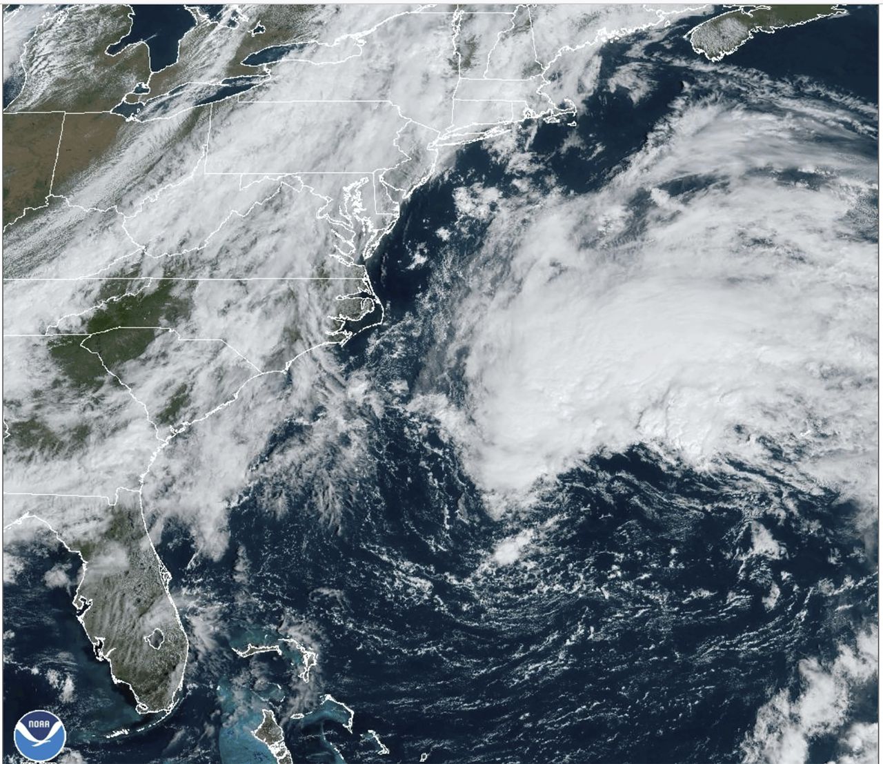 El este de Maine y el Atlántico Canadiense podrían sufrir el impacto del meteoro apenas tres semanas después del paso de la tormenta tropical Lee. El impacto de Philippe, que ahora es un sistema de bajas presiones, debería ser más suave.