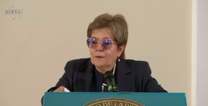 Gloria Inés Ramírez, ministra de Trabajo, en la radicación de la reforma pensional del gobierno de Gustavo Petro.