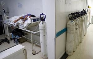 Clinica Juan N Corpas ambulancia urgencias respiratoriasLocalidad de SubaBogota enero 12 del 2021Foto Guillermo Torres Reina / Semana