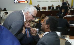 Ministro de salud Guillermo Alfonso Jaramillo y representante Victor Manuel Solano