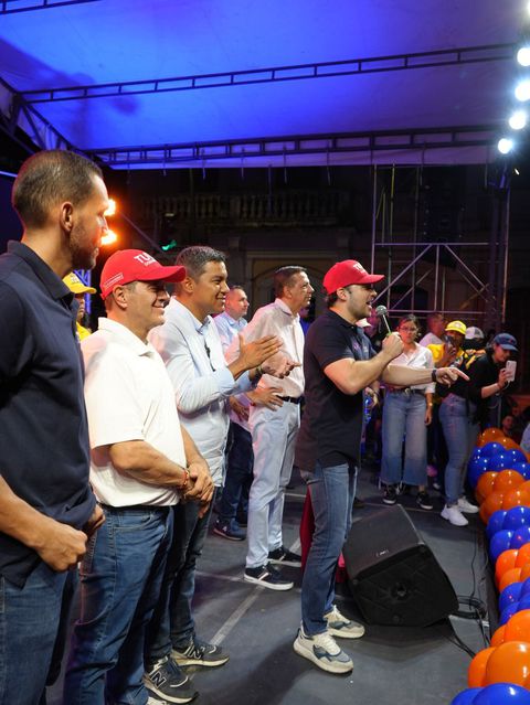 El senador vallecaucano Carlos Fernando Motoa anunció su apoyo al candidato a la Alcaldía de Palmira, Héctor Fabio Velasco.