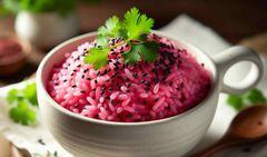 Científicos creen que su arroz rosado creado en un laboratorio será el alimento del futuro.
