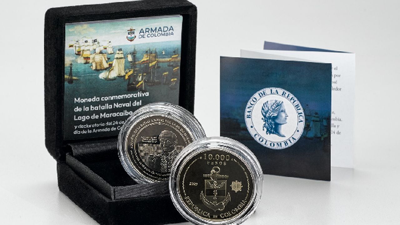 Así entregan la moneda de 10 mil, conmemorativa de la batalla del lago de Maracaibo. Banco de la República.