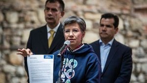 La alcaldesa Claudia López dio a conocer una petición ciudadana contra la impunidad, convocando a la gente para que exprese su desacuerdo frente al proyecto de ley que pretende excarcelar delincuentes