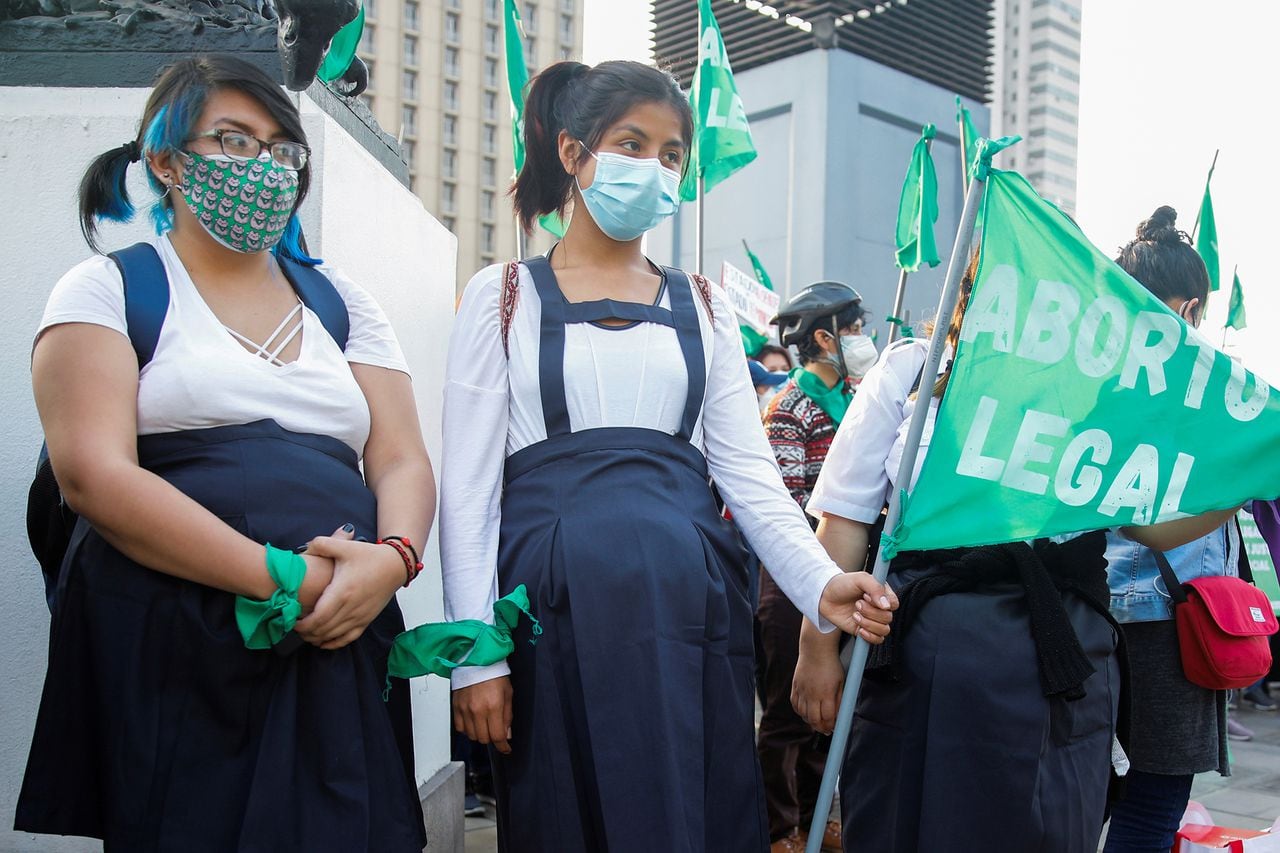 Mujeres de América Latina marchan a favor del derecho al aborto
