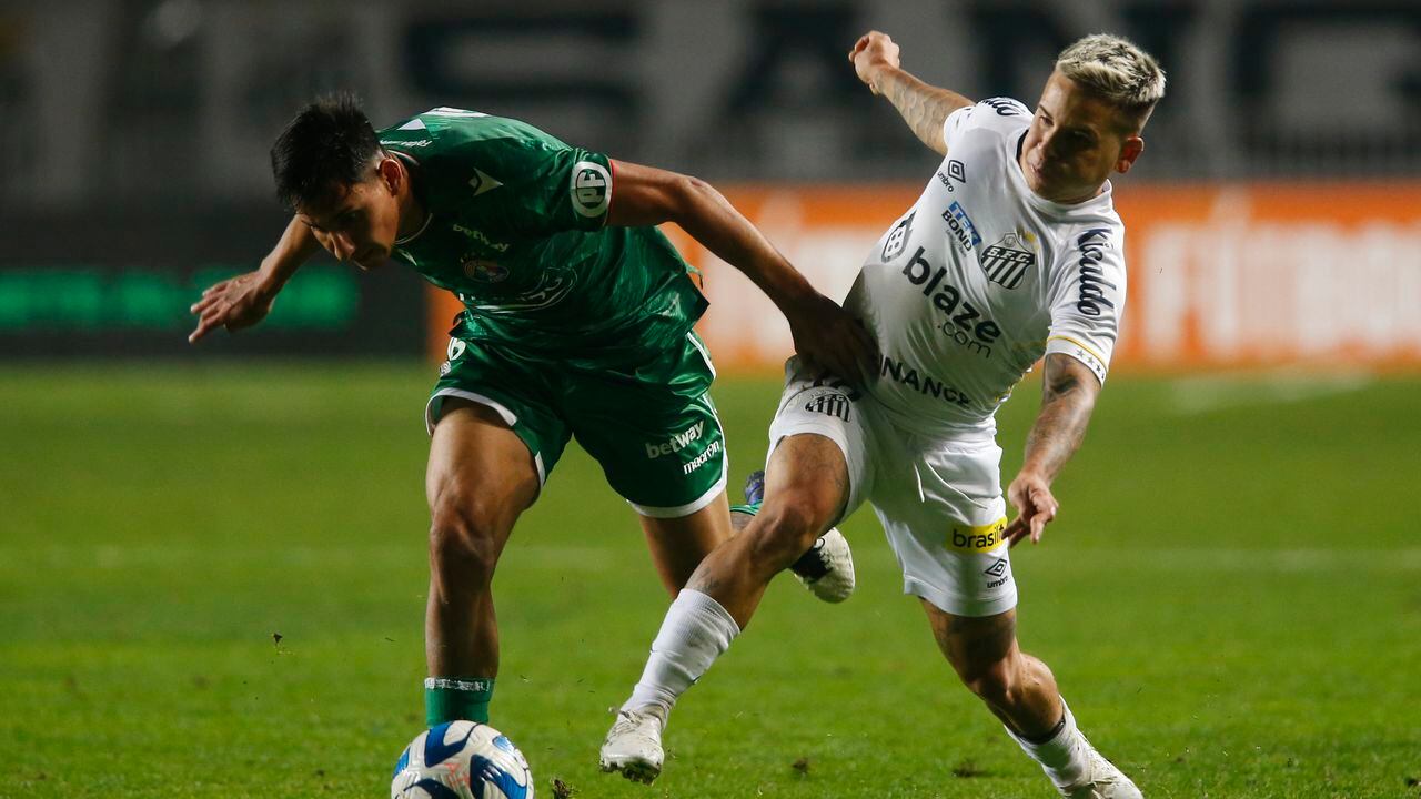 Santos de Brasil acusó actos racistas en Chile, durante el juego frente a Audax Italiano.