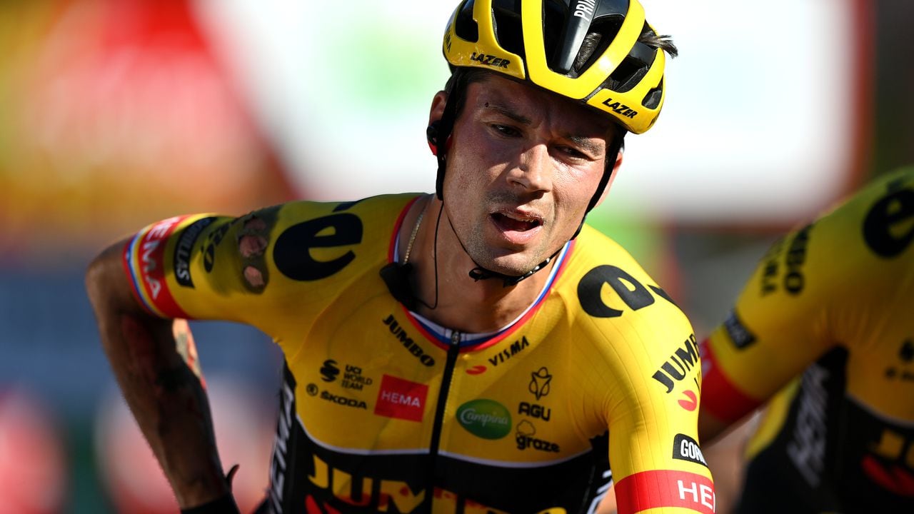 Primoz Roglic se lamentó de la dura caída que tuvo en la etapa 16 de la Vuelta a España 2022.