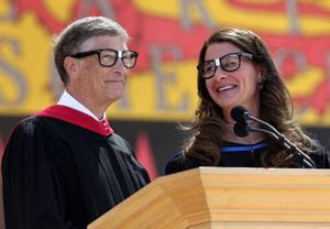 Bill y Melinda Gates en Stanford, en 2014.