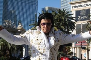 Uno de los atractivos para los turistas de Las Vegas es poder casarse con los imitadores de Elvis Presley.