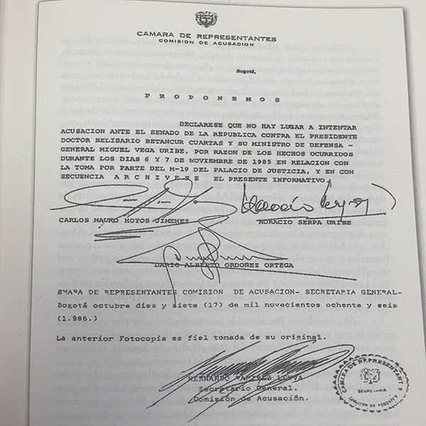 Indagación preliminar que se abrió contra el entonces presidente Belisario Betancur y su ministro de Defensa.