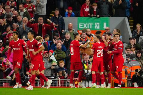 Liverpool celebrando la victoria sobre el Leicester por la tercera jornada de la EFL Cup