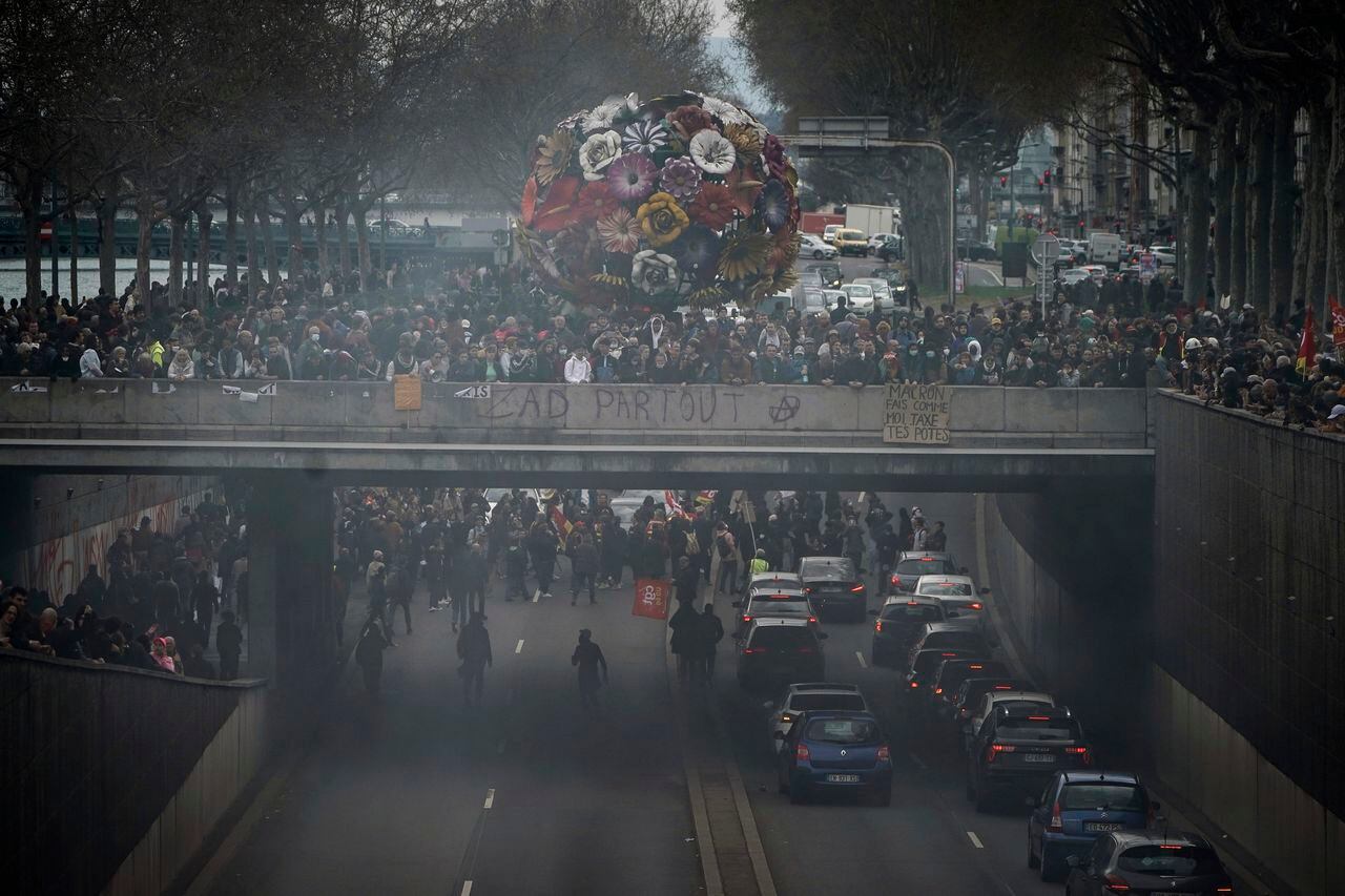 Francia bajo protestas