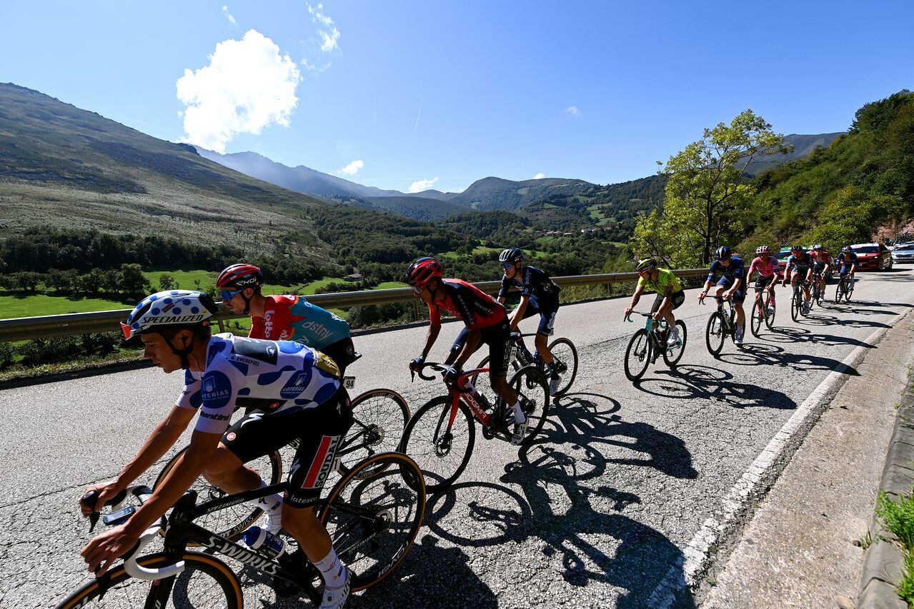 LA-CRUZ-DE-LINARES, SPAIN - SEPTEMBER 14: A general view of Remco Evenepoel of Belgium and Team Soudal - Quick Step - Polka dot Mountain Jersey, Egan Bernal of Colombia and Team INEOS Grenadiers, Lewis Askey of The United Kingdom, Lorenzo Germani of Italy and Team Groupama - FDJ, Nico Denz of Germany and Team BORA - Hansgrohe, Jarrad Drizners of Australia, Andreas Kron of Denmark and Team Lotto Dstny, Andrea Piccolo of Italy and Team EF Education-EasyPost, Max Poole of The United Kingdom and Team DSM - firmenich, Hugo Hofstetter of France and Team Arkéa Samsic and Paul Ourselin of France and Team TotalEnergies compete in the breakaway during the 78th Tour of Spain 2023, Stage 18 a 178.9km stage from Pola de Allande to La Cruz de Linares 840m / #UCIWT / on September 14, 2023 in La Cruz de Linares, Spain. (Photo by Tim de Waele/Getty Images)