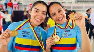 Paulina Duque y Paulina Rivera son las campeonas nacionales en la prueba del kilómetro y los tres mil metros. Aunque iban a participar en los 200 metros lanzados, no pudieron realizar esta prueba.