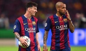 BERLIN, GERMANY - JUNE 06: Lionel Messi and Daniel Alves of Barcelona talk during the UEFA Champions League Final between Juventus and FC Barcelona at Olympiastadion on June 6, 2015 in Berlin, Germany. (Photo by Laurence Griffiths/Getty Images)