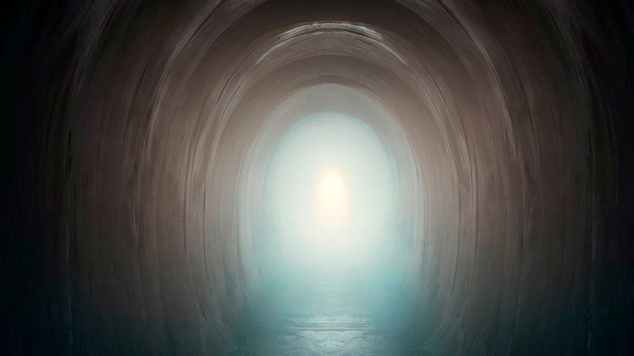 Representación del túnel que marca el paso de la vida a la muerte.