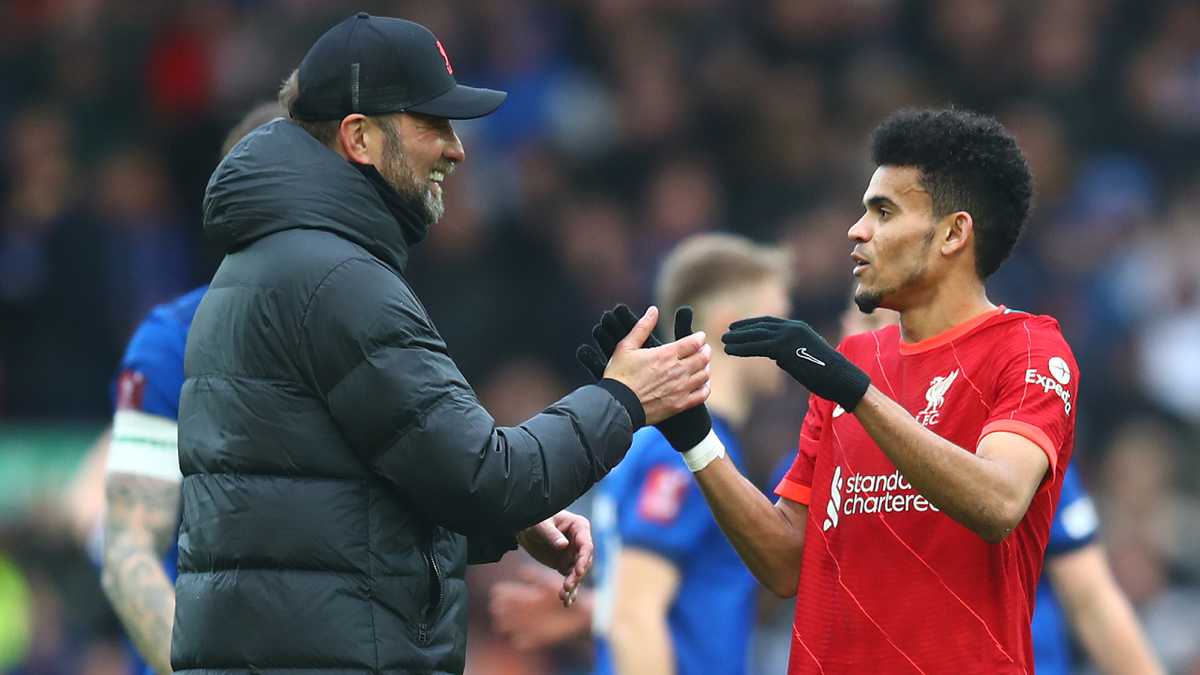 Jürgen Klopp le encuentra el primer problema a Luis Díaz en Liverpool,  ¿cuál es?