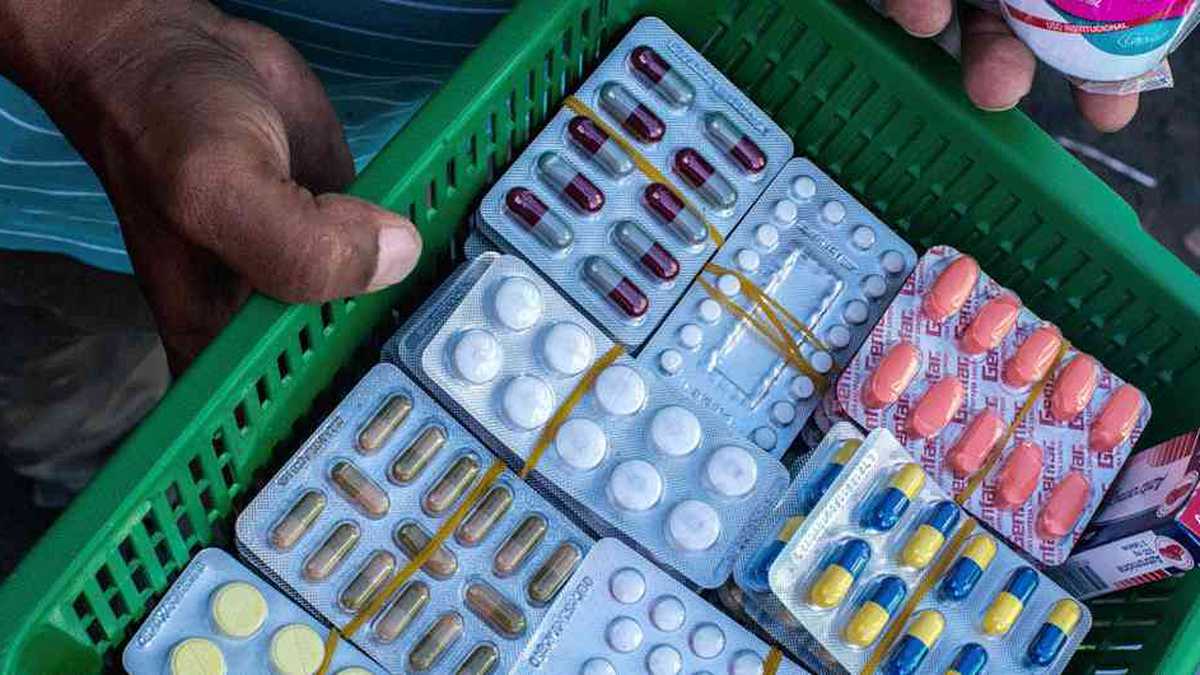 La carga de medicamentos fue transportada con el fin de abastecer el establecimiento farmacéutico de Cruz Verde que hace dispensación de estos productos a la población afiliada a la Eps Sanitas y a la población de San Andrés que acude a las droguerías.