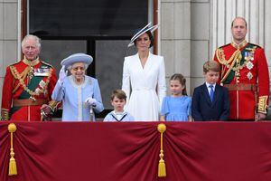 Reina Isabel ll en Londres celebra sus 70 años de reinado (Photo by Daniel LEAL / AFP)