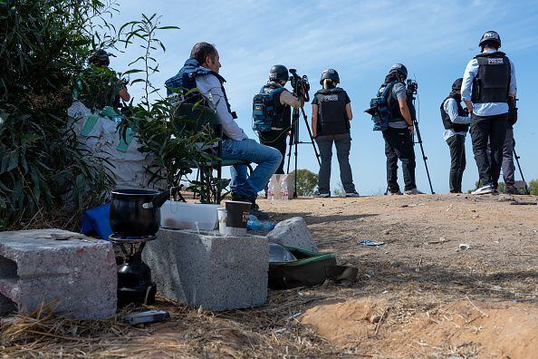 Entre las víctimas mortales hay 26 palestinos, cuatro israelíes y un libanés. Además, hay ocho periodistas heridos y nueve desaparecidos o detenidos, según el balance actualizado hasta este lunes.