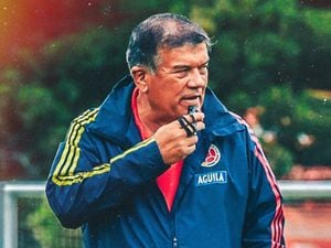 Nelson Abadía técnico de la Selección Colombia femenina