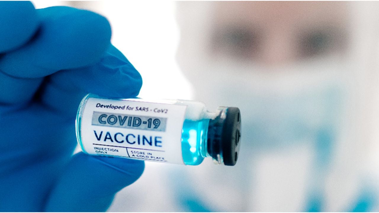 Foto de referencia de vacuna contra covid-19