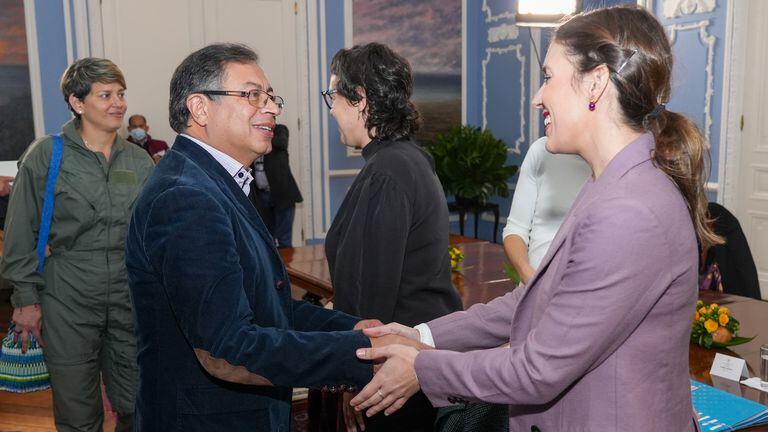 La reunión de Irene Montero, ministra de la Igualdad de España, con el presidente Gustavo Petro.
