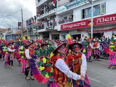 Desfile Canto a la tierra en los Carnavales de Pasto 2024.