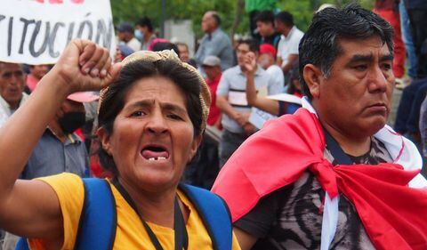 Los seguidores de Pedro Castillo protestan desde que fue destituido y piden la renuncia de Dina Boluarte.