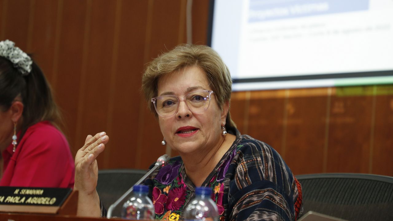 Gloria Inés Ramírez ministra de Trabajo en la Comisión Séptima del Senado 2022
Bogota agosto 16 del 2022
Foto Guillermo Torres Reina / Semana