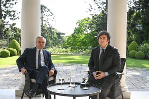 Javier Milei con el presidente Alberto Fernández en la Quinta de Olivos.