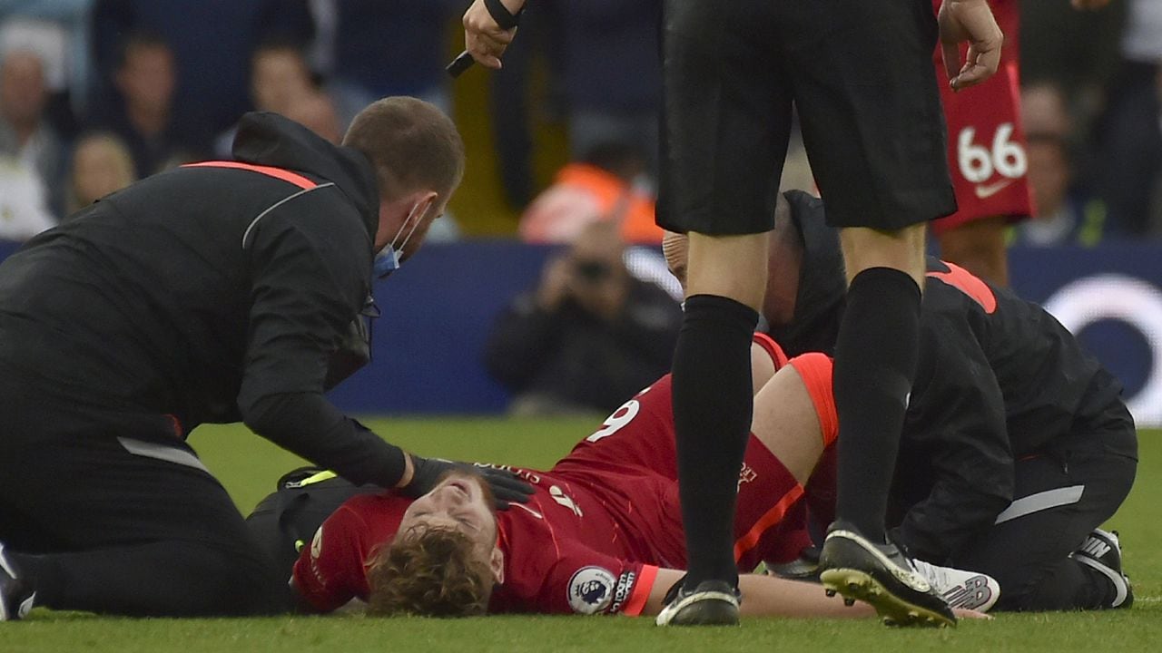 Harvey Elliot sufrió una fuerte lesión en su tobillo izquierdo en el juego de Liverpool y Leeds