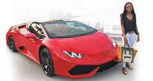 El Lamborghini Huracán, del que se ufanaba Jenny Ambuila, habría sido comprado con dinero fruto del esquema de lavado.