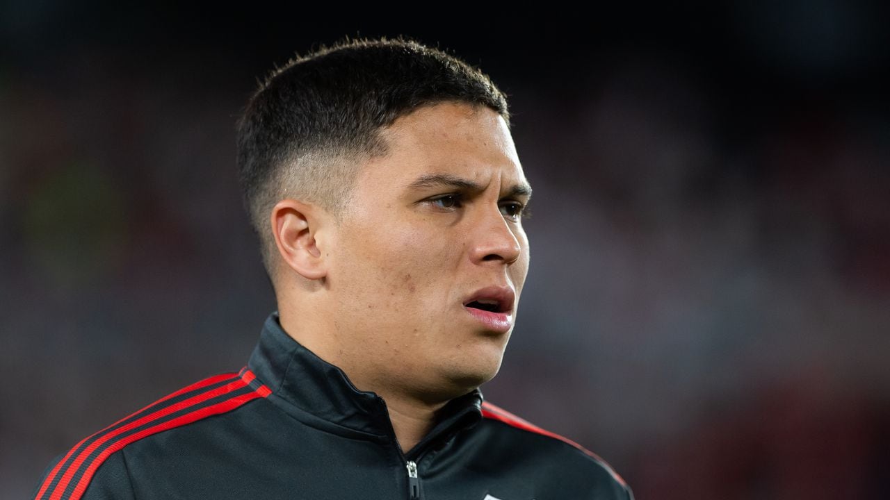 BUENOS AIRES, ARGENTINA - 2022/09/04: Juan Fernando Quintero of River Plate seen before the match between River Plate and Barracas as part of Liga Profesional 2022 at Estadio Más Monumental Antonio Vespucio Liberti.
( Final scores; River Plate 2:1 Barracas Central). (Photo by Manuel Cortina/SOPA Images/LightRocket via Getty Images)