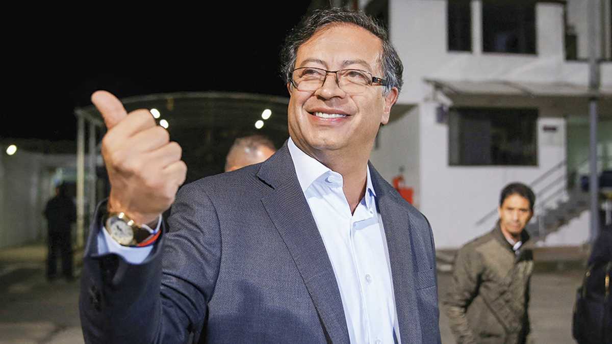 Por primera vez, la izquierda llega a la Presidencia de la República de Colombia de la mano de Gustavo Petro.