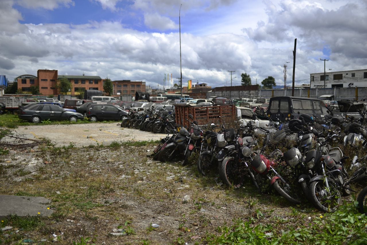 527 vehículos declarados en abandono serán subastados en Bogotá