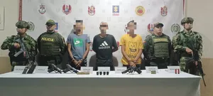 En Caucasia, Antioquia, soldados del Ejército Nacional lograron la captura de tres presuntos integrantes del GAO Clan del Golfo