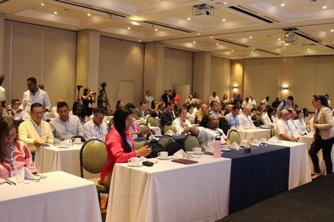 Cali fue el epicentro de la Primera Cumbre de mandatarios del sur occidente y pacífico colombiano.